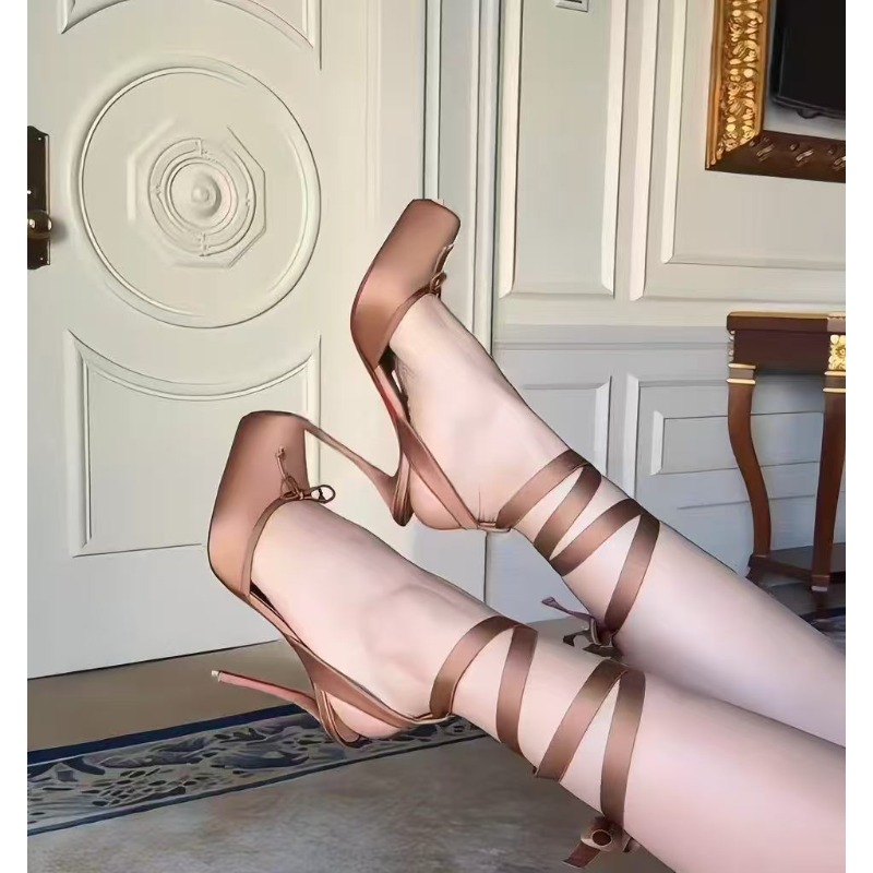 Red High-heeled Shoes, Women's - огляд і ціна Ankle Strap Attachment