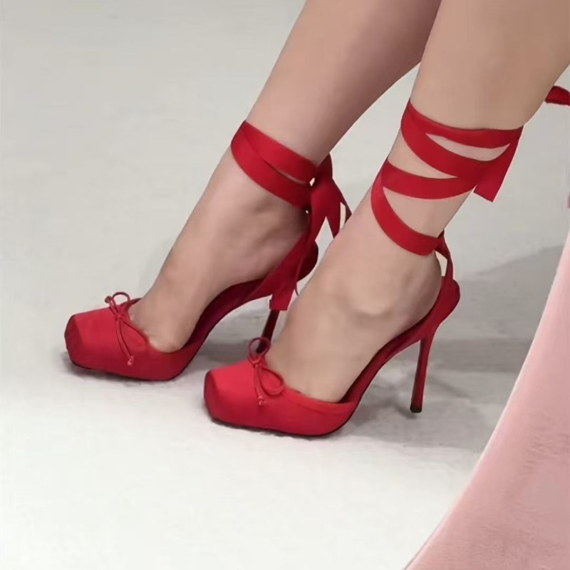 Red High-heeled Shoes, Women's - огляд і ціна Ankle Strap Attachment