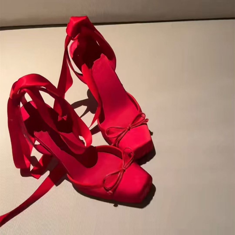Red High-heeled Shoes, Women's - огляд і ціна Ankle Strap Attachment