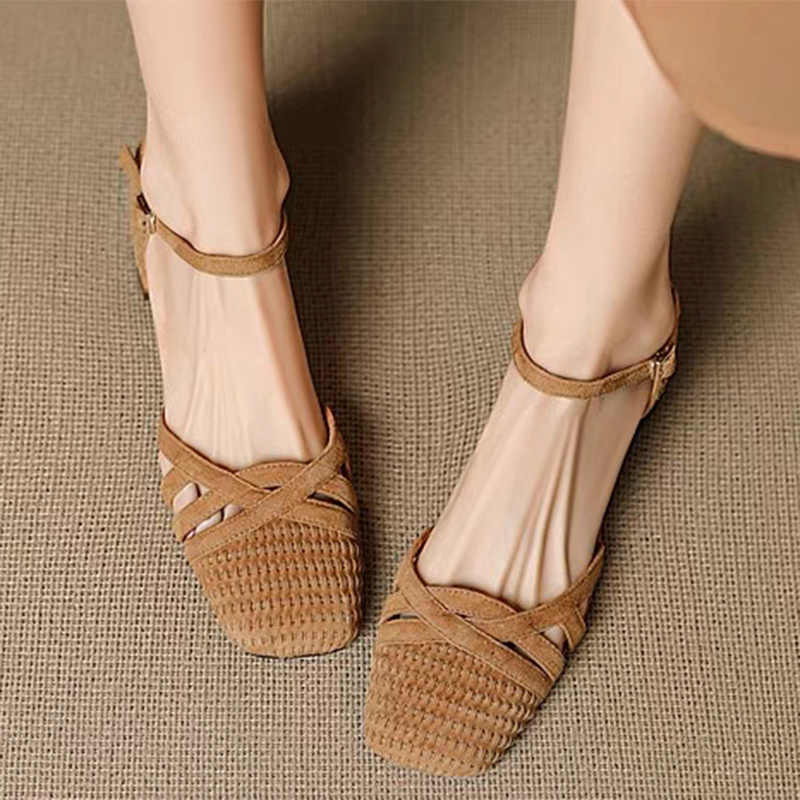 Retro Weave High Heel Sandals  - огляд і ціна Ankle Strap Attachment