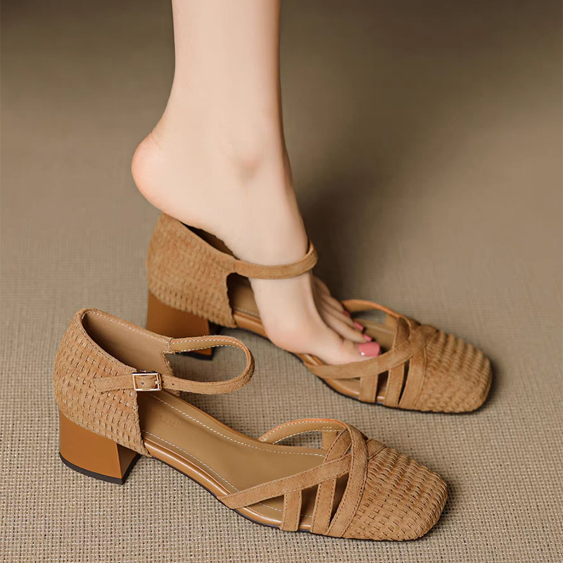 Retro Weave High Heel Sandals  - огляд і ціна Ankle Strap Attachment