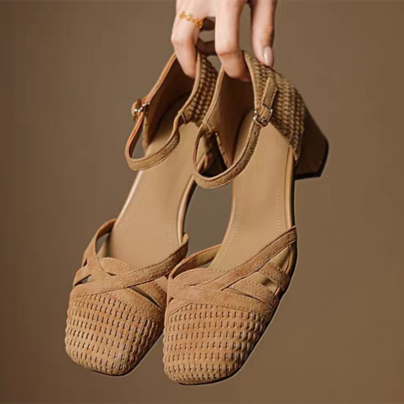 Retro Weave High Heel Sandals  - огляд і ціна Ankle Strap Attachment